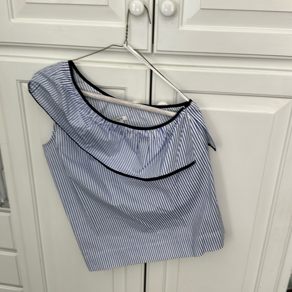 Women’s shirt